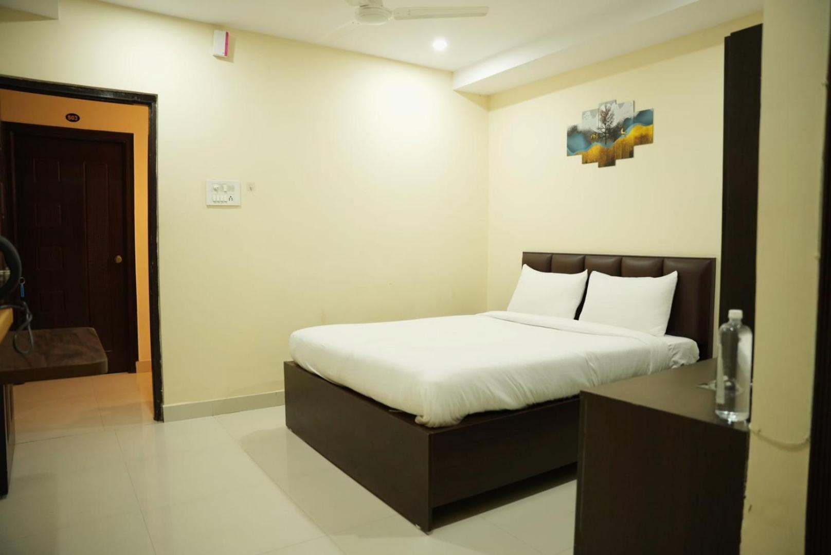 Da Lara Suites Kondapur  Экстерьер фото